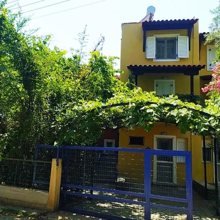 Mathesi Apartment Balcony Elia Nikitis Ngoại thất bức ảnh