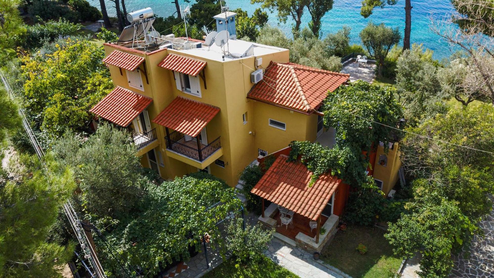 Mathesi Apartment Balcony Elia Nikitis Ngoại thất bức ảnh
